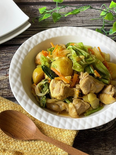 カレー風味の春野菜とチキンの炒め煮♪-レシピのメイン写真