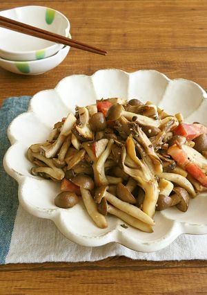 簡単☆きのことベーコンのアンチョビ風味-レシピのメイン写真