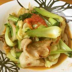 รูปของ 2分 簡単早い チンゲン菜トマト豚炒め