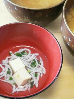 しらすと豆腐のスープ 離乳食+お味噌汁-レシピのメイン写真