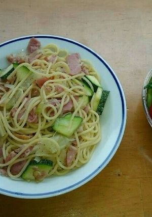 フライパンいらずズッキーニパスタ-レシピのメイン写真