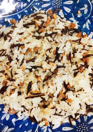 牛挽肉とヒジキの混ぜご飯-レシピのメイン写真