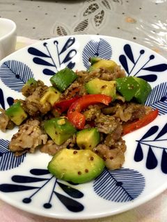 豚肉とアボカドのハニーマスタード炒め-レシピのメイン写真