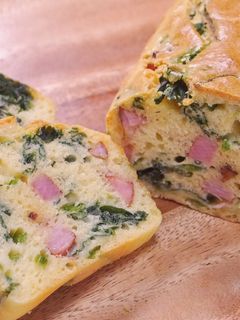 ほうれん草とベーコンのケークサレ-レシピのメイン写真