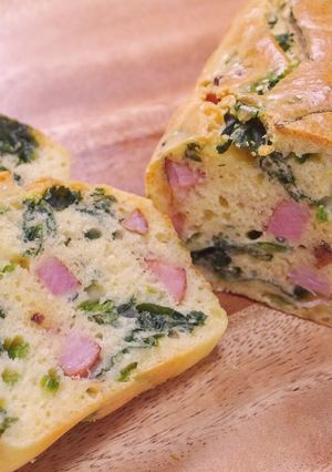 ほうれん草とベーコンのケークサレ-レシピのメイン写真
