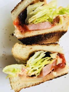 ケチャップ&ソーセージのトーストサンド-レシピのメイン写真
