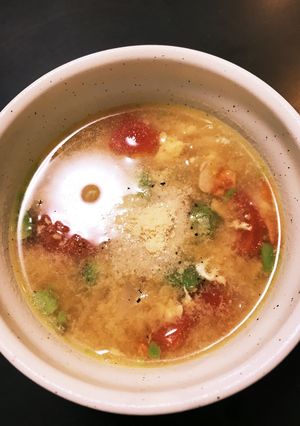 朝食にアボカドトマトのチーズエッグスープ-レシピのメイン写真