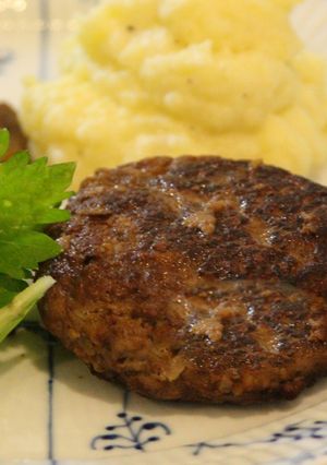 本格的ハンバーグ（ビーフ１００％）-レシピのメイン写真