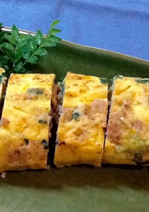 青ネギ鶏そぼろ巻き巻き厚焼き玉子〜甘辛〜-レシピのメイン写真
