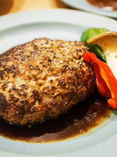 フスボンのパン粉を使った低糖質ハンバーグ-レシピのメイン写真