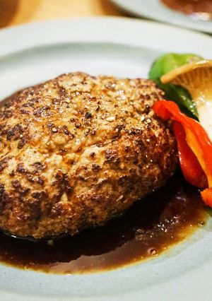 フスボンのパン粉を使った低糖質ハンバーグ-レシピのメイン写真