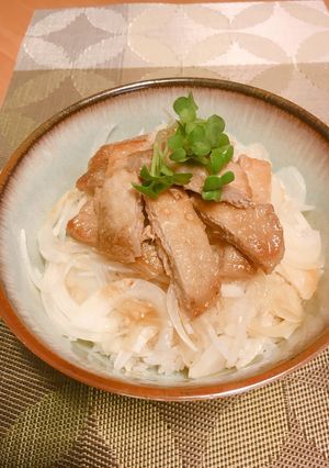 豚肉と玉ねぎで♬疲労回復✨とんてき丼♬-レシピのメイン写真