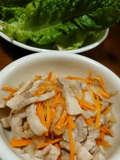 豚肉バラと野菜の塩ダレ炒め!サンチュ巻♡-レシピのメイン写真