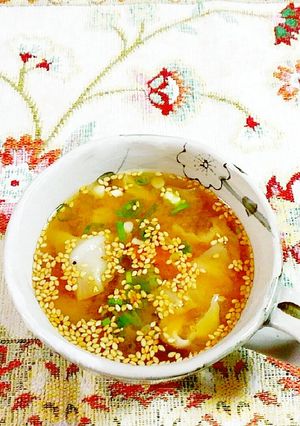 お味噌汁に、ごま＆ナンプラー♪-レシピのメイン写真