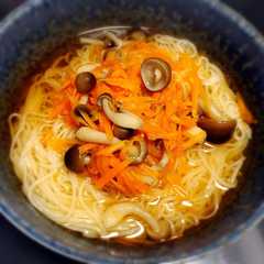 รูปของ 子どもがいっぱい食べる☆人参そうめん