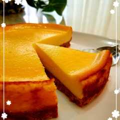 รูปของ しっとり濃厚ベイクドチーズケーキ♡黄金比