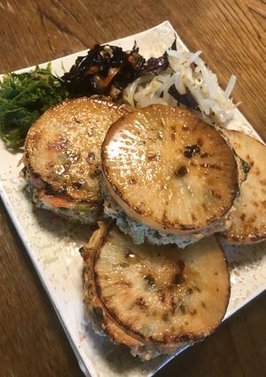 出汁で照り焼き 鶏胸ひき肉の大根挟み焼き-レシピのメイン写真