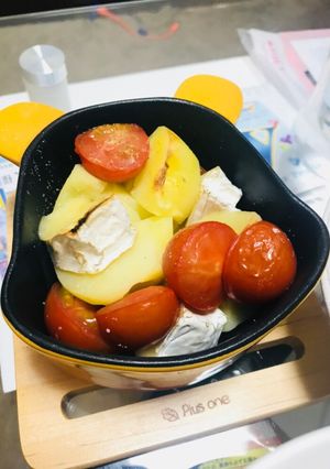 じゃがいもトマトチーズの焼いただけ…笑-レシピのメイン写真