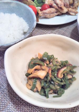 ご飯のお友に。しいたけ×ピーマン甘辛炒め-レシピのメイン写真