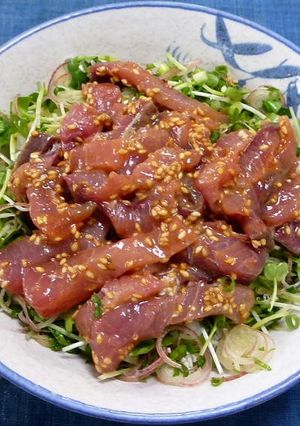 香味野菜たっぷりのごまハマチ丼-レシピのメイン写真