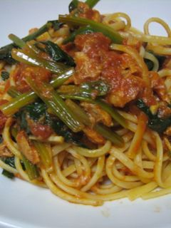 ツナとほうれん草のトマトパスタ-レシピのメイン写真