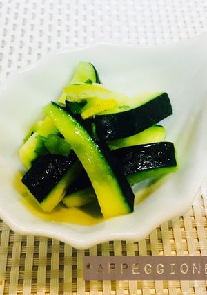 塩酒粕万能ネギ油で旨♪ズッキーニのナムル-レシピのメイン写真