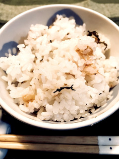 お弁当にも!簡単な梅の炊き込みご飯-レシピのメイン写真