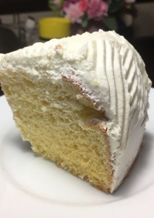 シフォンケーキにクリームを塗る-レシピのメイン写真