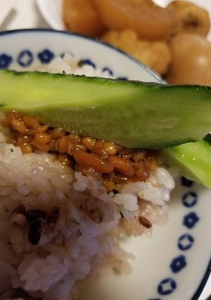 ひしお味噌きゅうり乗せ雑穀米ご飯-レシピのメイン写真