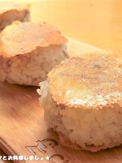 しらす焼きおにぎりのパリパリチーズサンド-レシピのメイン写真