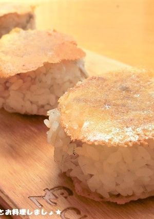 しらす焼きおにぎりのパリパリチーズサンド-レシピのメイン写真