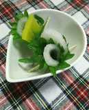 お弁当にポイントに♡沢庵と大葉でお花♡