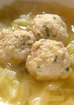 ホッとするね♪キャベツと鶏ミンチのスープ-レシピのメイン写真