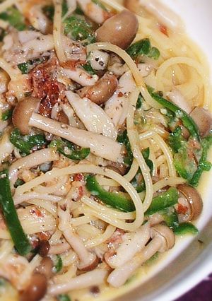 しめじとピーマンの鰹醤油味カルボナーラ風-レシピのメイン写真