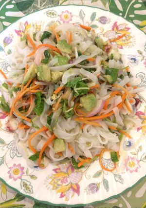 栄養満点！野菜たっぷりタイ風フォーサラダ-レシピのメイン写真