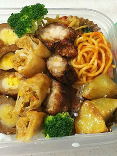牛肉巻きと唐揚げとウズラボウル-レシピのメイン写真