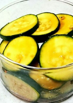 ズッキーニの漬物♥にんにく醤油漬け☆簡単-レシピのメイン写真