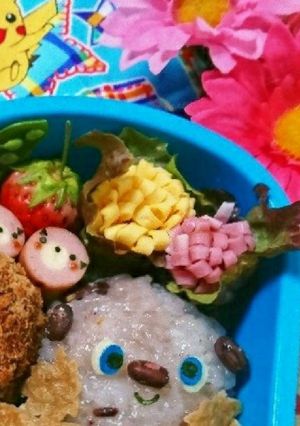 お弁当に♪卵フラワーのレタスロール-レシピのメイン写真
