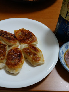 ホットプレートでおいしい餃子の焼き方-レシピのメイン写真