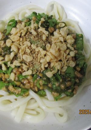 ヘルシー ! 納豆とめかぶの冷うどん😋♪-レシピのメイン写真