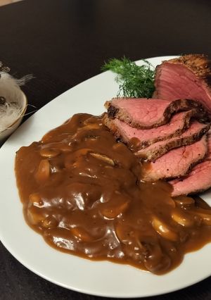 クリスマス焼いて放置の簡単ローストビーフ-レシピのメイン写真