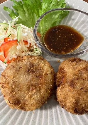チーズメンチカツ(キャベツサラダ入り）-レシピのメイン写真