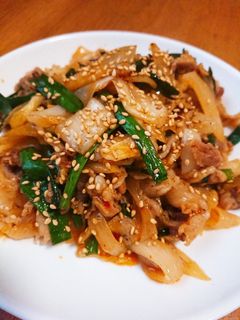 新玉ねぎでうまうま!豚キムチ-レシピのメイン写真