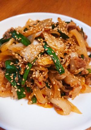 新玉ねぎでうまうま!豚キムチ-レシピのメイン写真