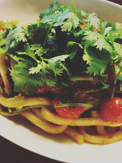パクチーたっぷりキーマカレーうどん-レシピのメイン写真