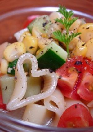 マカロニとコロコロ野菜の彩りサラダ-レシピのメイン写真