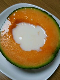 私のメロンの食べ方~(♡ˊ艸ˋ)♬*-レシピのメイン写真