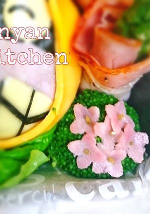 ブロッコリーとハムであじさい♡キャラ弁当-レシピのメイン写真