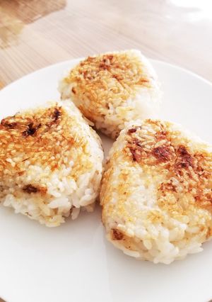 胡麻油でコーティング☆焼おにぎり☆-レシピのメイン写真