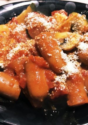 簡単！チーズ豚肉巻きのトマトソース煮込み-レシピのメイン写真